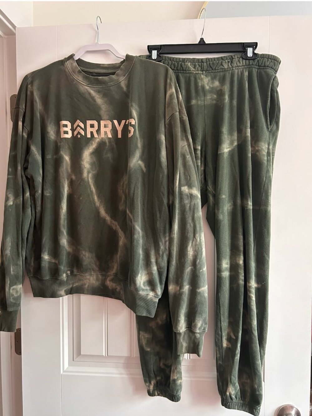 Green Tie-dy Sweat set- pullover & sweatpant